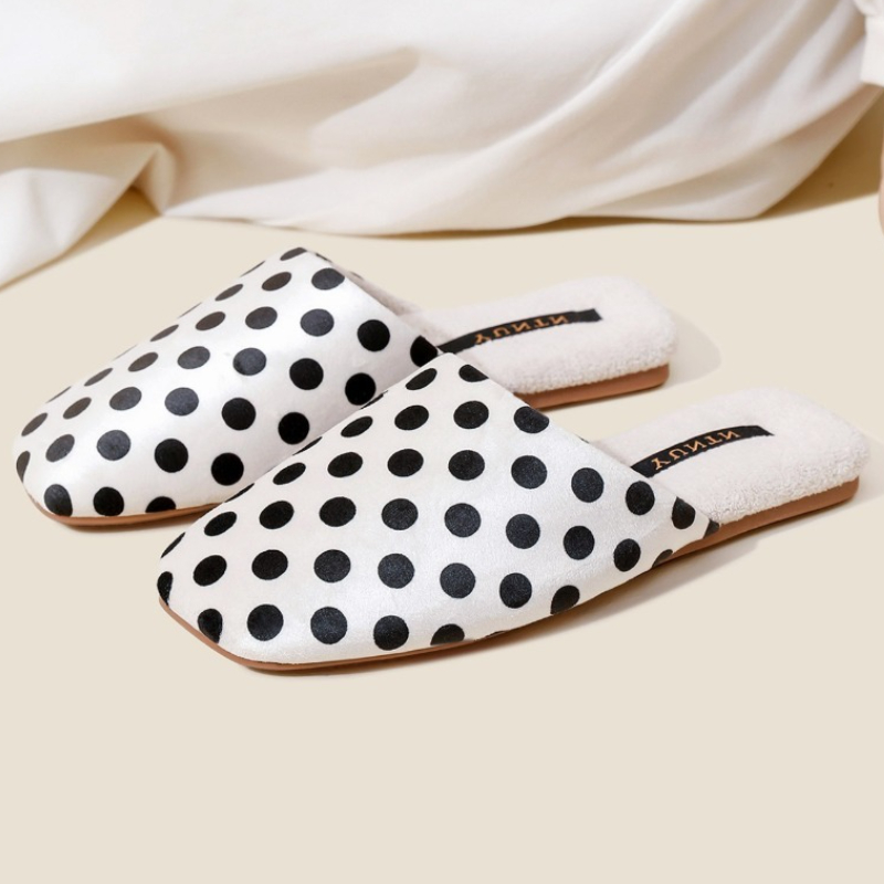 Women'S Shoes Quality - Retro Polka Dot Design Flat Slippers